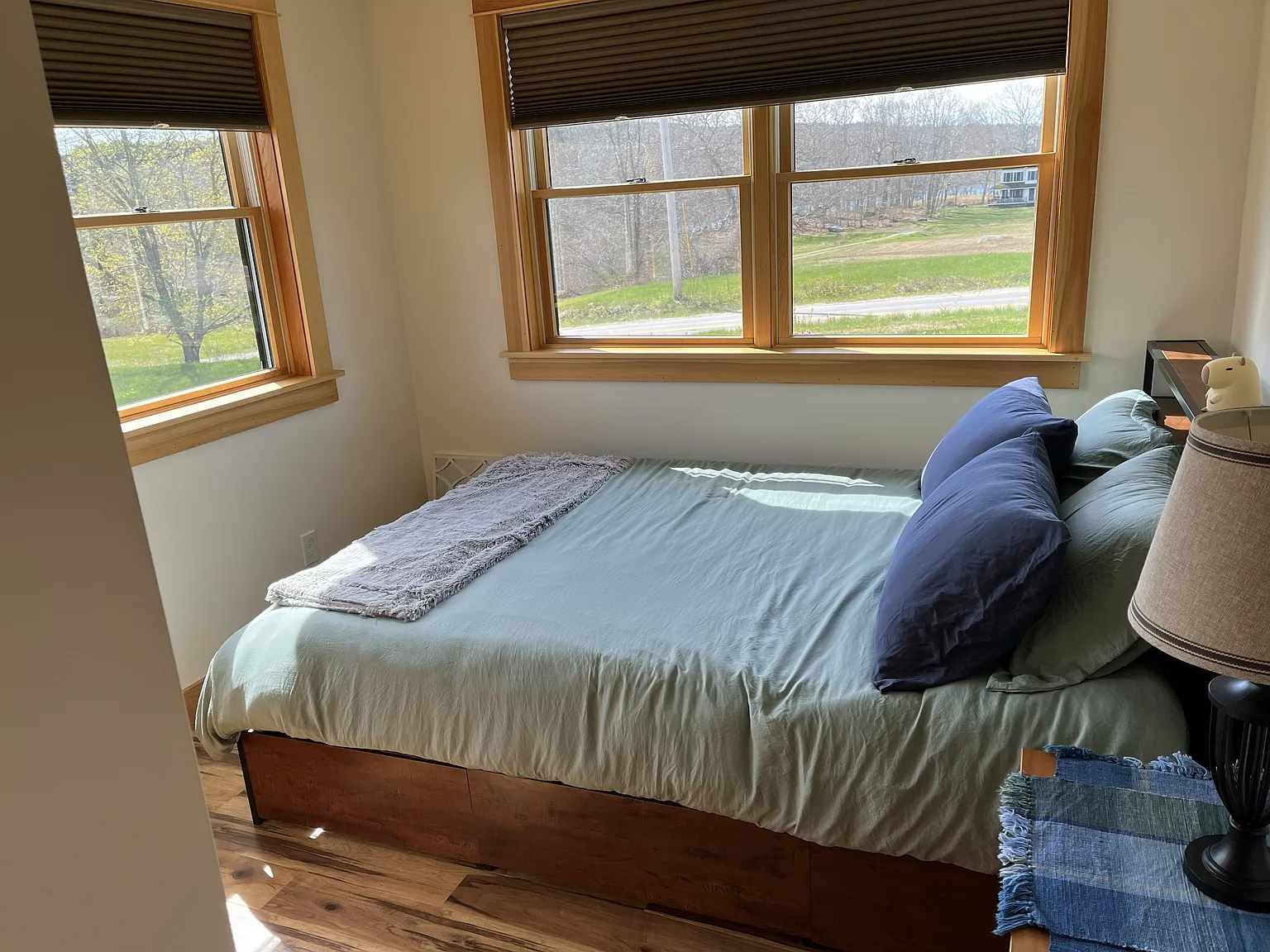 2 bed, 1100 sqft, $3,000 — Photo 3