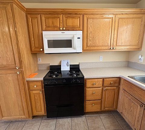 4th image of 7140 Olympic Rd #B