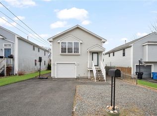 3 Branch Ave, Cumberland, RI 02864