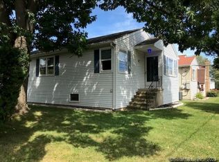 42 Hawthorne St, Bristol, CT 06010