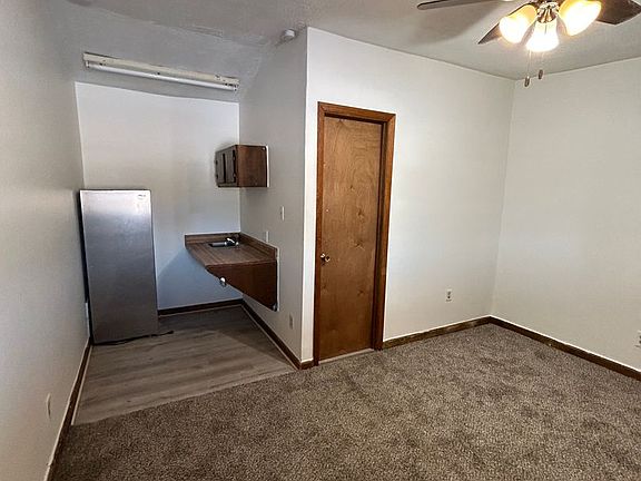 3rd image of 506 N 14th St #10