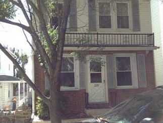 2nd image of 220 E Tammany St