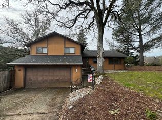 111 Live Oak Ct, Roseburg, OR 97470