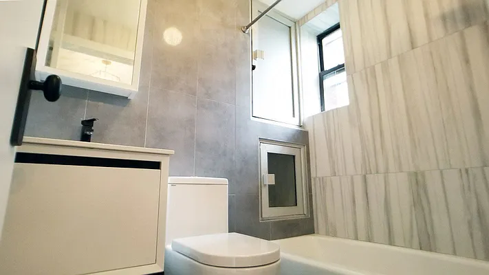 Rented by Bohemia Realty Group | media 37