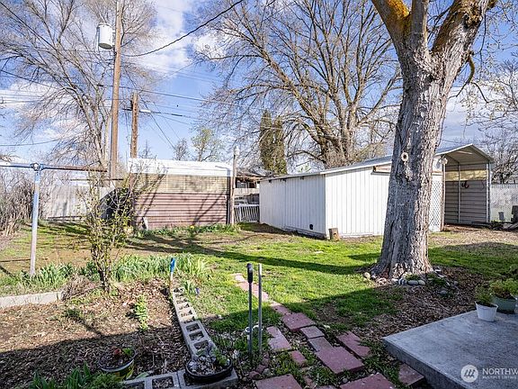 5th image of 1523 N Daniel Street