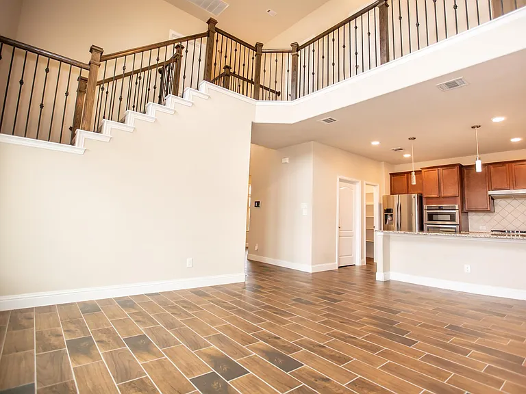 2100 Miramar Dr — Photo 32