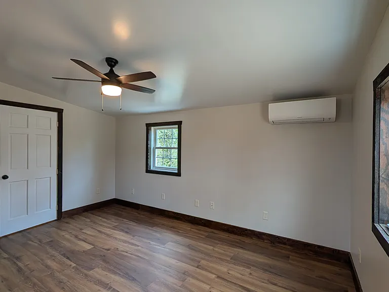 6373 Lincoln Way W — Photo 15