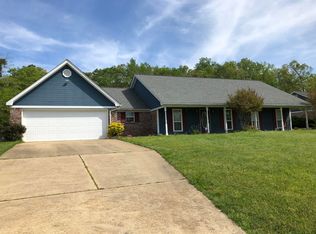 111 Colby Ln, Columbus, MS 39702