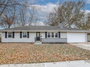 807 NE Chestnut St, Lees Summit, MO 64086