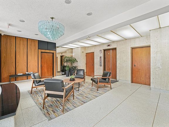 3rd image of 222 N Marion St APT 1K
