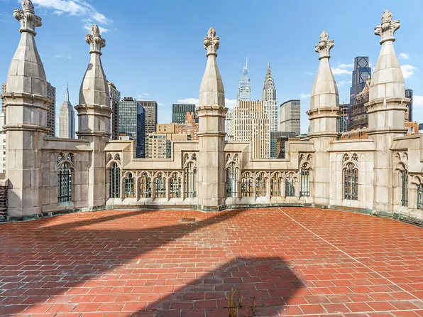 5 Tudor City Place image 19 of 23