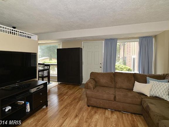 4th image of 10114 Fair Woods Dr