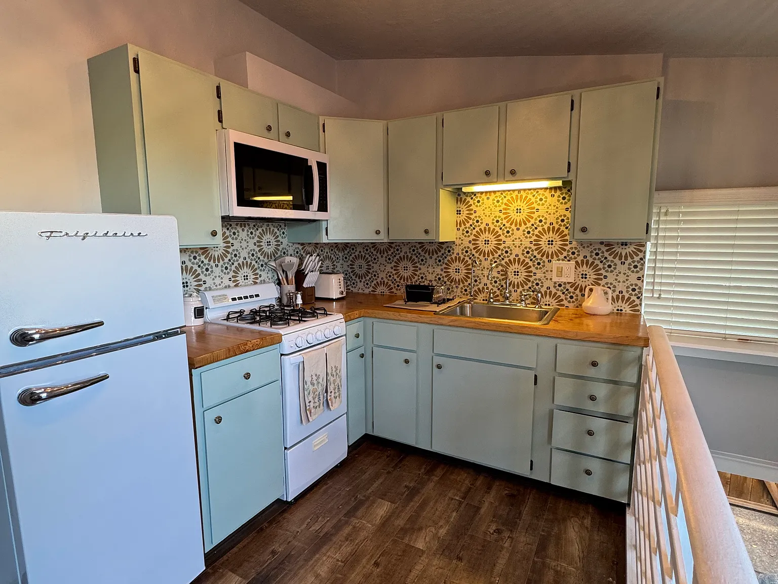 Lincoln Ave, San Rafael — Photo 4