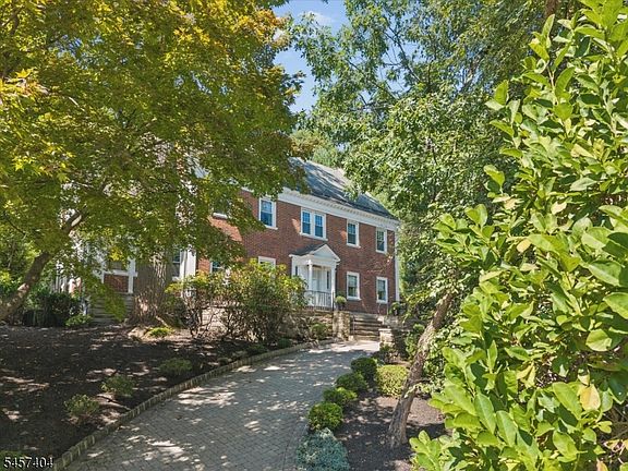 2nd image of 174 Highland Ave