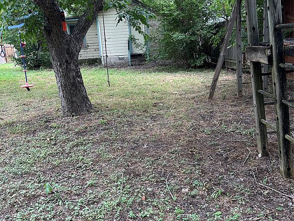 2nd image of 1400 Vargas Rd
