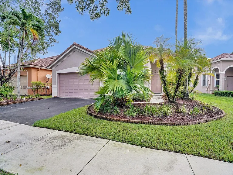 938 Bluewood Ter — Photo 43
