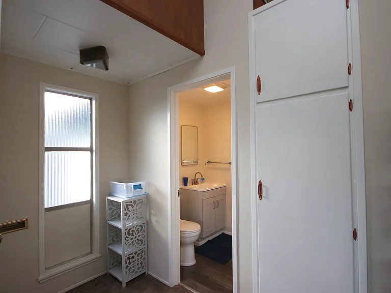 2455 Cooley Pl — Photo 7
