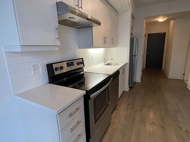 17 Zorra St #910 — Photo 21
