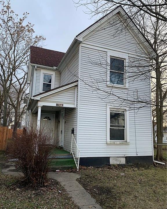 1st image of 1326 Leo St