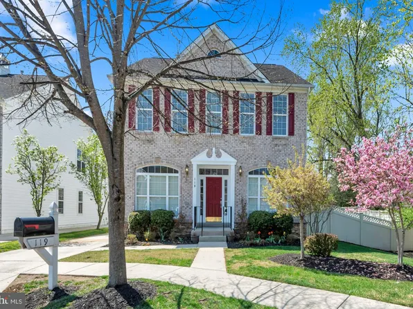 119 Mulberry Ct, Edgewater, MD 21037