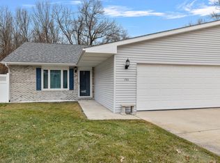 153 Riviera Dr, Michigan City, IN 46360
