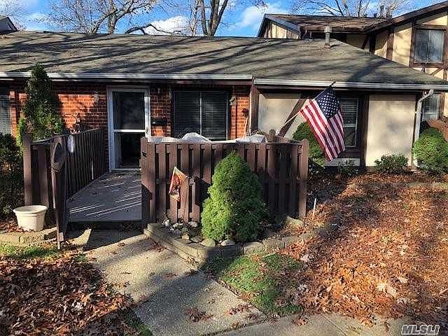 1st image of 52 Birchwood Dr