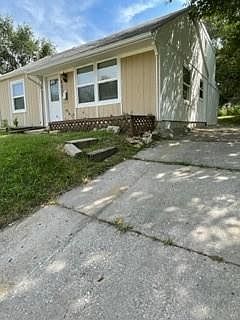 1st image of 5037 Forest Ave
