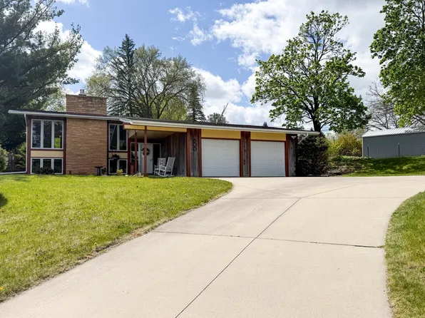600 Toogood Ct SW, Rochester, MN 55902