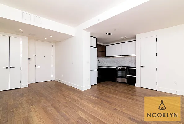 Rented by Nooklyn NYC LLC | media 21