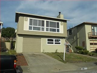1st image of 18 Eastridge Cir