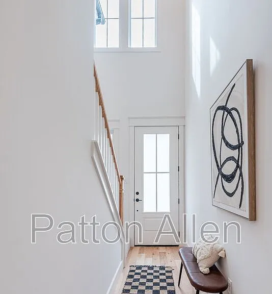 153 Collin Pl #16 — Photo 3