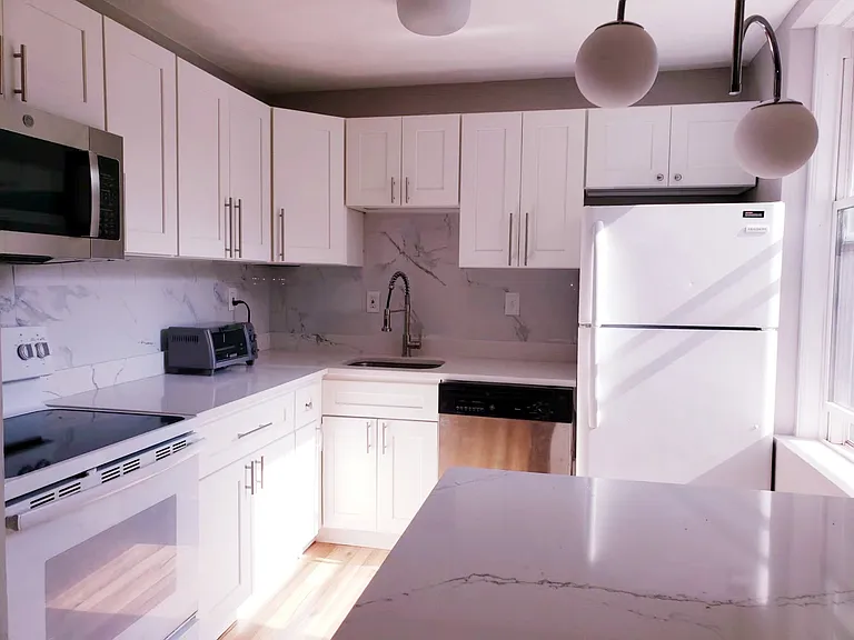 84 Gordon St #403 — Photo 19