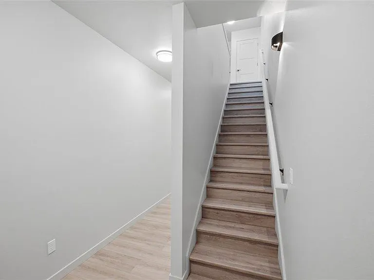 1392 Overlook Ave NW — Photo 12