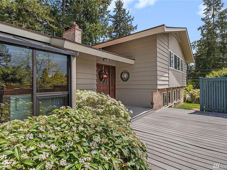 1st image of 4321 72nd Ave W