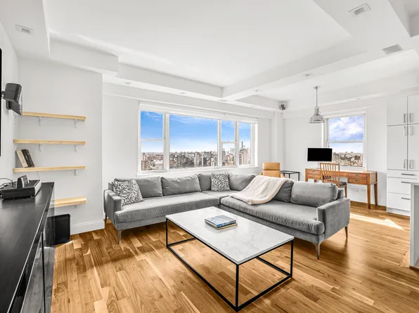 60 East 8th Street image 1 of 9