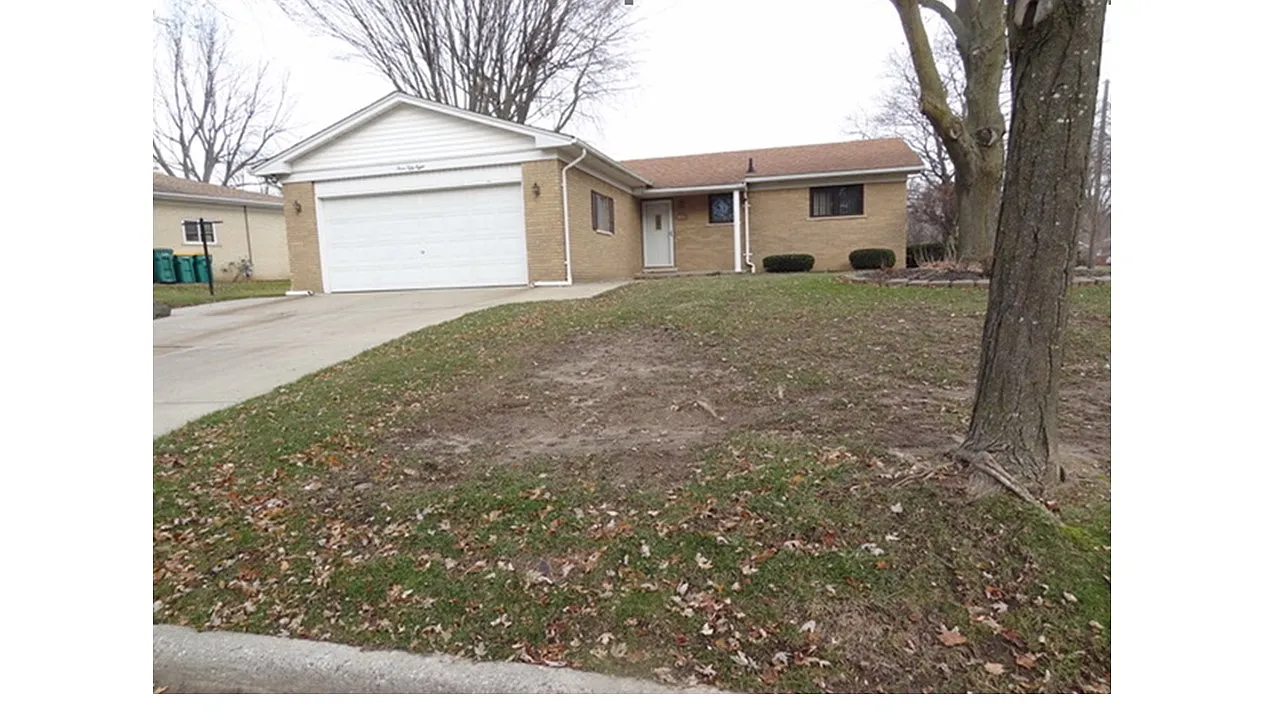 358 Blaine Ct photo 1