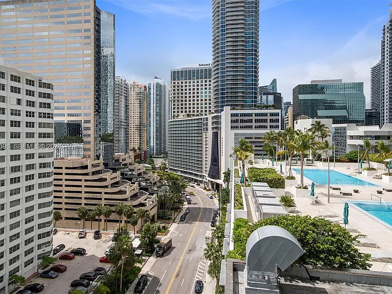 950 Brickell Bay Dr #1211 — Photo 6