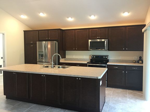 Oversized kitchen with tons of cabinets