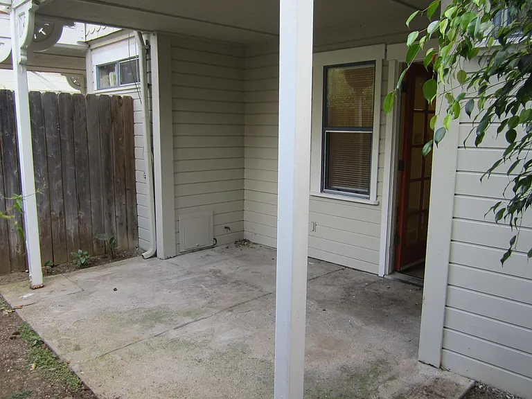 222 W Micheltorena St #8 — Photo 11