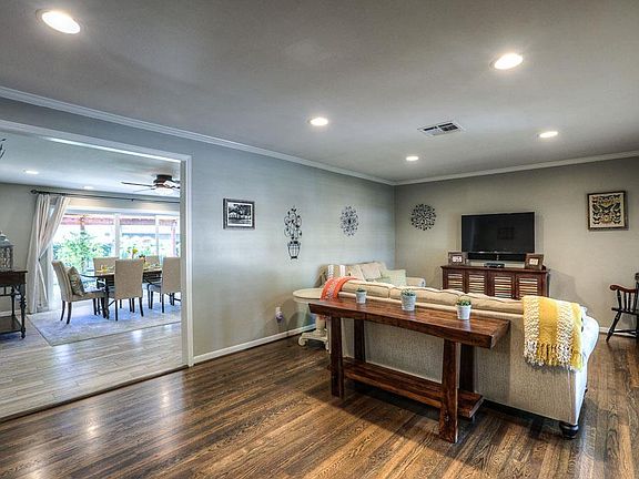 5th image of 5523 Belrose Dr