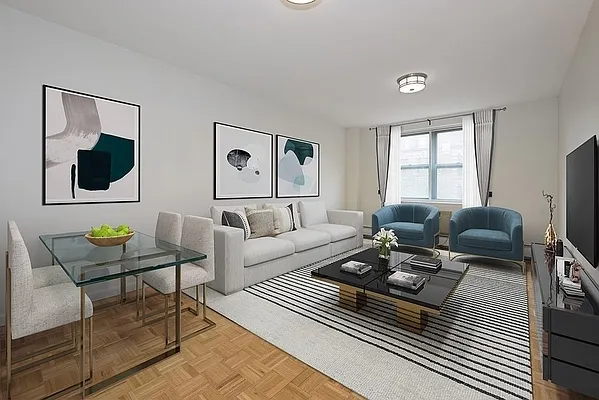 Rented by Avenues Real Estate | media 20