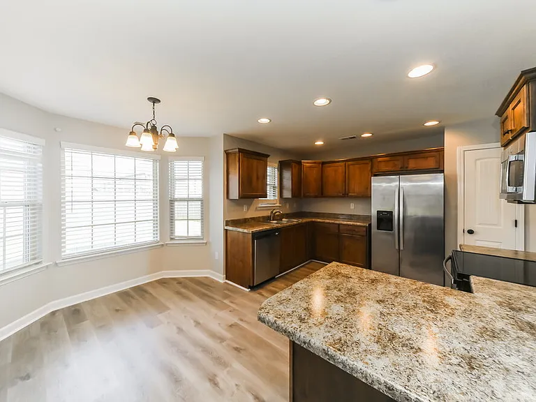 7898 Ironwood Dr — Photo 8