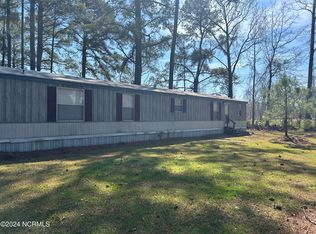 4639 Cal Jones Rd, Ayden, NC 28513