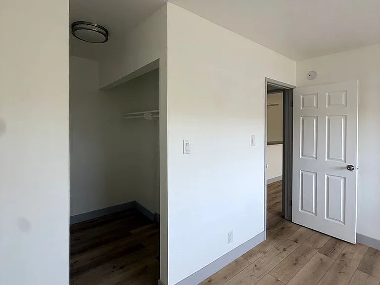 5505 Ackerfield Ave in Long Beach — Photo 20