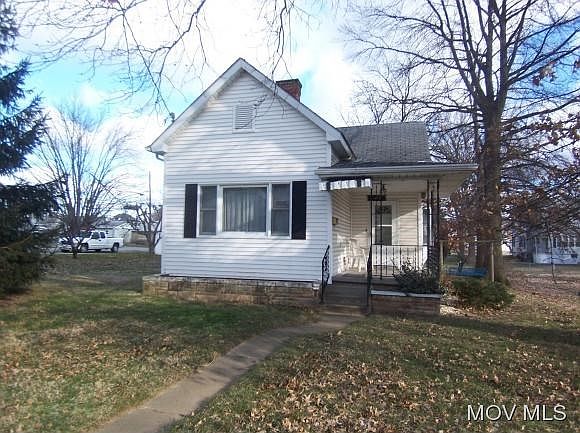 1st image of 703 29th St