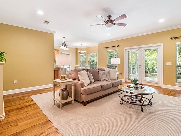 4th image of 1625 Spalding Cir
