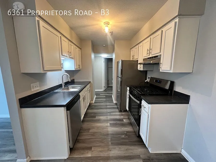 Worthington Village 2 Bed 1.5 Bath Apartment — Photo 2