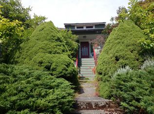 7337 8th Ave NW, Seattle, WA 98117