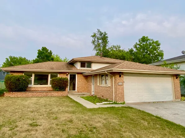 19809 Lakewood Ave, Lynwood, IL 60411