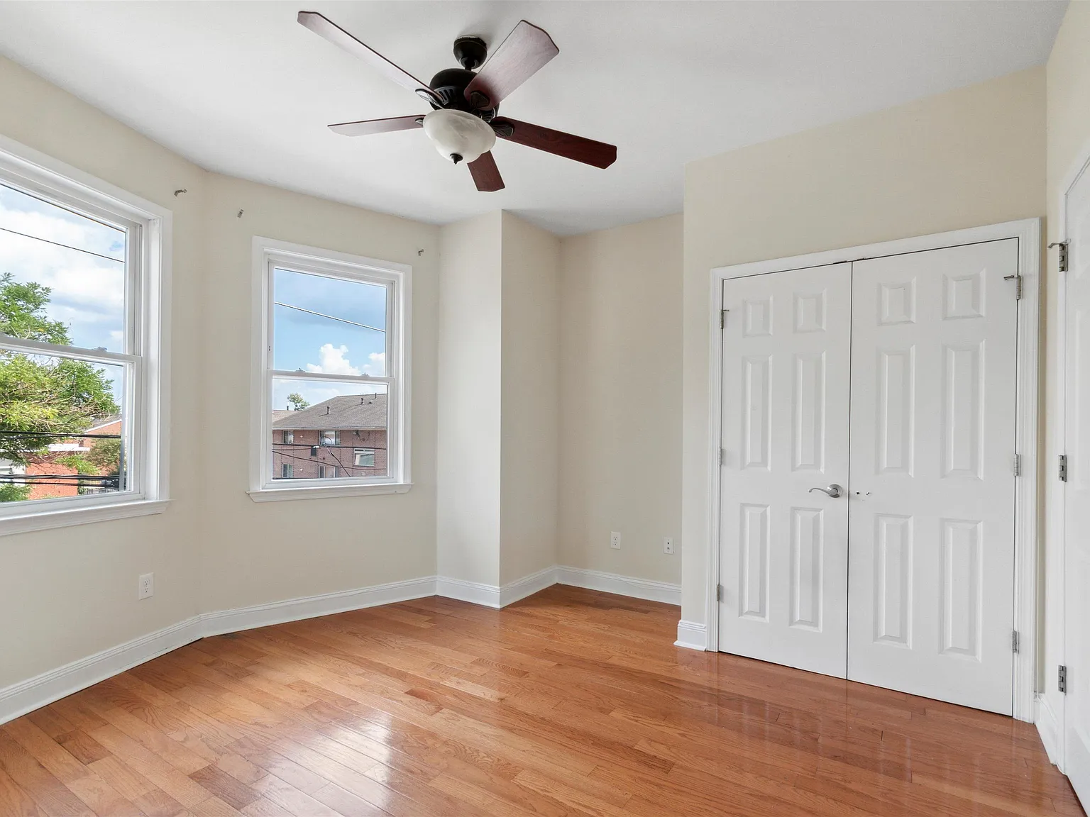 1424 Willington St Unit B — Photo 3